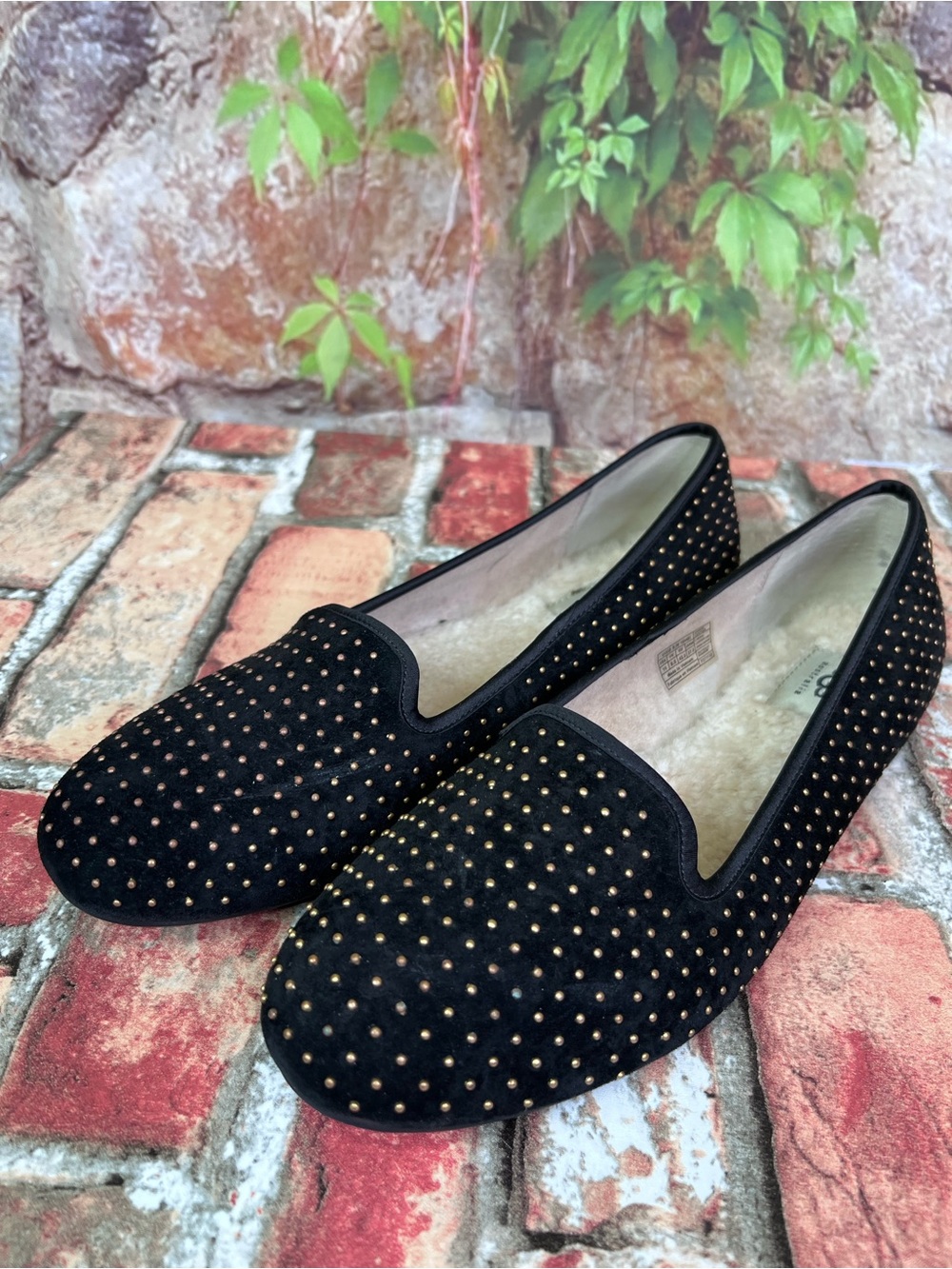 UGG Black Studded Suede Smoking Slippers with Shearling Lining, 11 - Picture 2 of 13